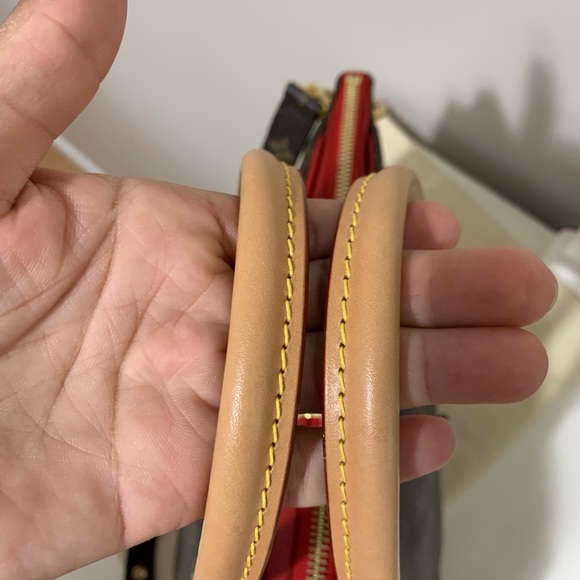 Authentic Louis Vuitton Pallas mm - Picture 6 of 16